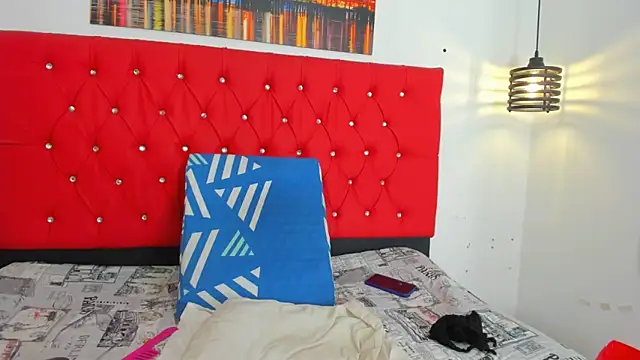 carolinacrus01 online show from 01.06.26