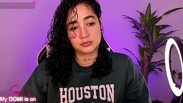 Snapshot of _kat_1995 chatting on 10.04.25 kat 1995 online show from 10.04.25