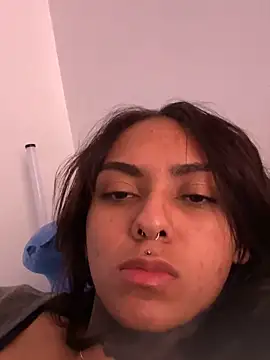 iamkatty  online show from 09.21.25