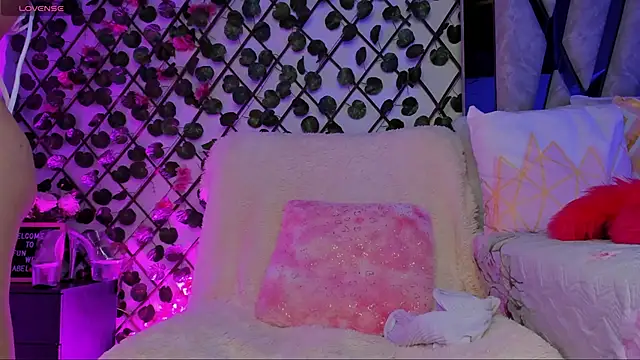 isabel jaames online show from 10.01.25