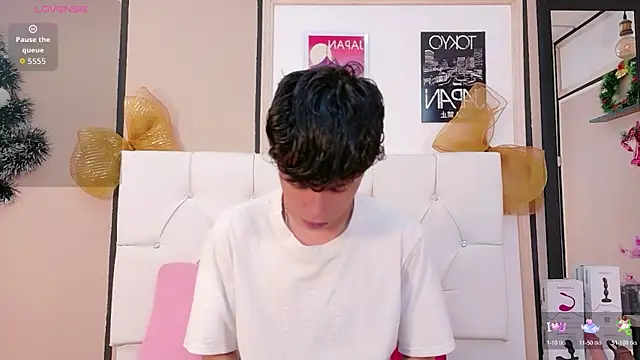 Axel  Evans online show from 01.08.26