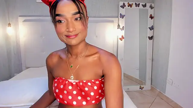 EsmeraldaNyx online show from 10.10.25