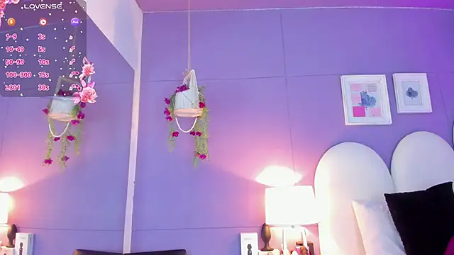 my aleja  online show from 10.30.25