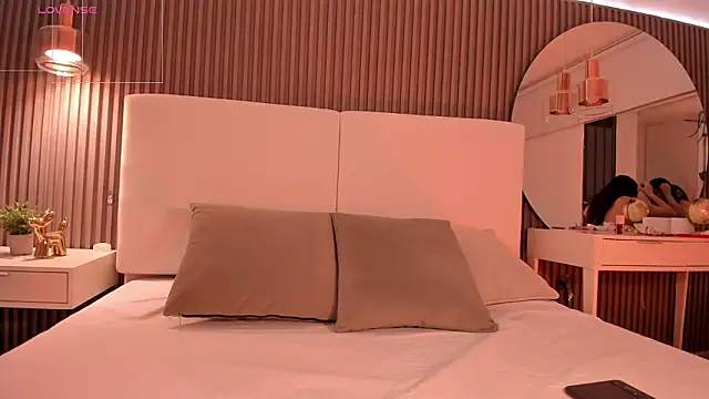 juliie star online show from 03.10.26