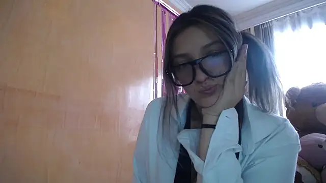 miss lilieth online show from 01.31.26