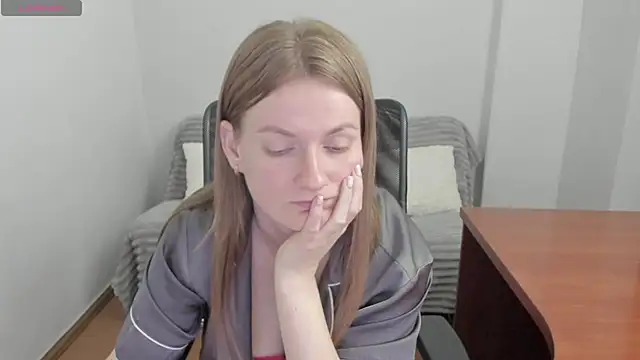 Snapshot of Alisha_Skyes chatting on 05.09.26 Alisha Skyes online show from 05.09.26