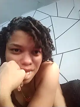 ChloeRaviss online show from 10.30.25