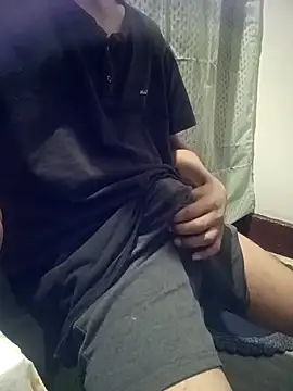 Snapshot of zebba12 chatting on 10.23.25 zebba12 online show from 10.23.25