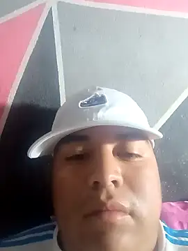 Karlisslu online show from 11.05.25