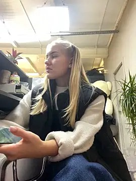 CandyVice online show from 10.10.25