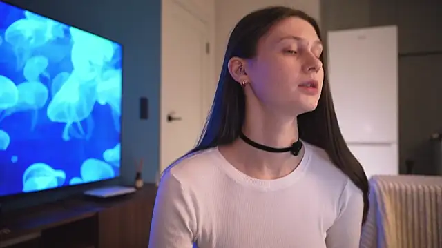 milanabaileys  online show from 10.06.25