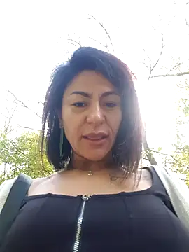 Arya Lexy online show from 10.25.25