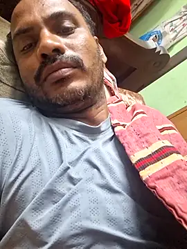 cutecouple1983 online show from 12.04.25