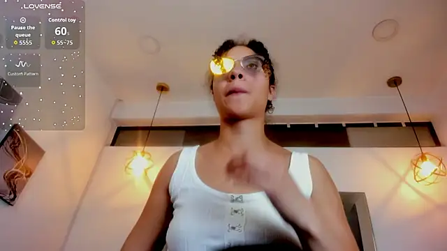 Hanna Cornee  online show from 01.31.26