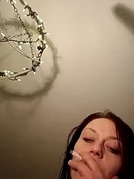 Snapshot of SweetnessSugar chatting on 10.25.25 SweetnessSugar online show from 10.25.25