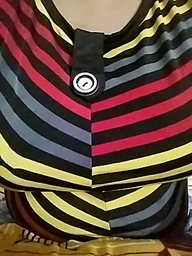 Snapshot of Ponds_beauty chatting on 09.12.25 Ponds beauty online show from 09.12.25