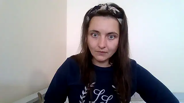 Snapshot of DInaraXRose chatting on 09.14.25 DInaraXRose online show from 09.14.25