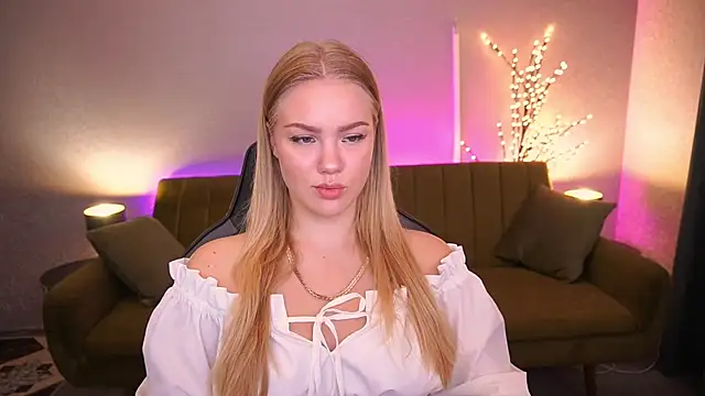 CelesteNoir online show from 09.30.25