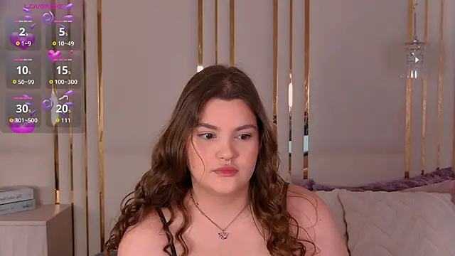 EmilyHyde online show from 11.03.25