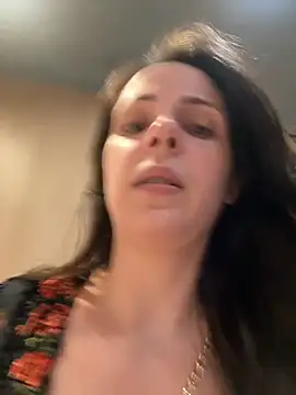 Snapshot of Lady_LauraRose chatting on 11.18.25 Lady LauraRose online show from 11.18.25