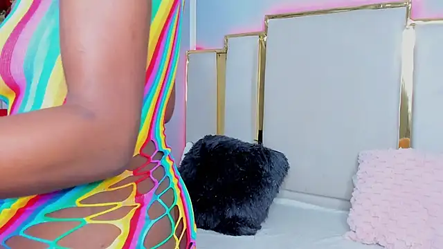 Aurora-Queen online show from 10.07.25