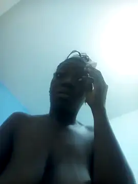 Aurora-Queen online show from 10.30.25