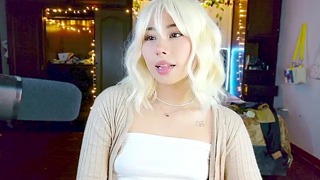 Snapshot of Shisuku_Sophi chatting on 02.07.26 Shisuku Sophi online show from 02.07.26