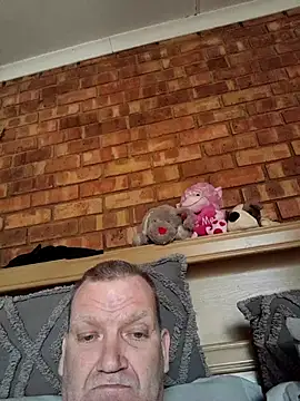 wallacelegend online show from 09.23.25