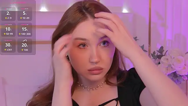 Snapshot of NancySmitts chatting on 10.22.25 NancySmitts online show from 10.22.25