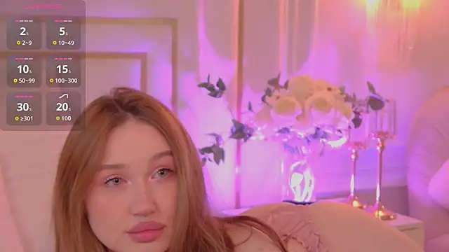 Snapshot of NancySmitts chatting on 11.10.25 NancySmitts online show from 11.10.25