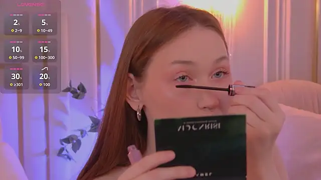 Snapshot of NancySmitts chatting on 11.15.25 NancySmitts online show from 11.15.25