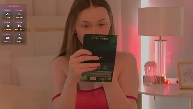 Snapshot of NancySmitts chatting on 11.26.25 NancySmitts online show from 11.26.25