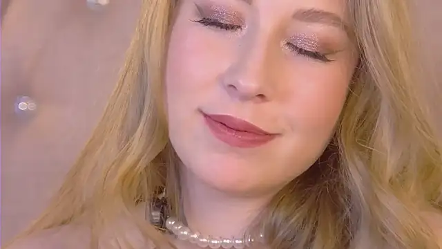 MiaEuphoria  online show from 10.06.25