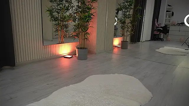 EmmaBlanco online show from 02.24.26