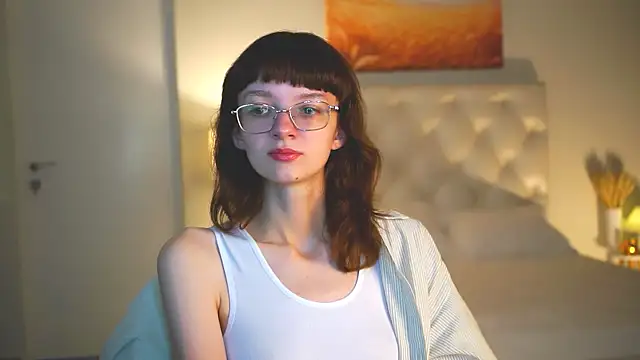 MollyJiggles online show from 09.13.25