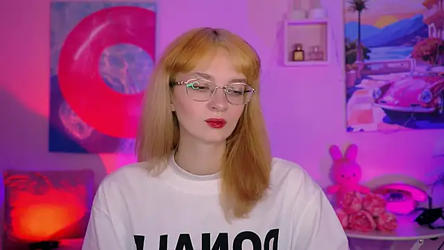 MollyJiggles online show from 10.14.25