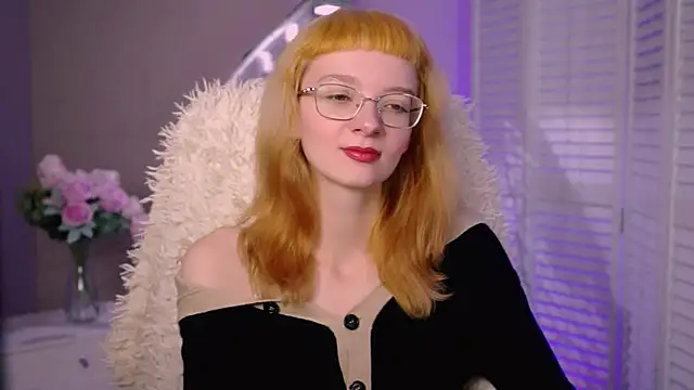 MollyJiggles online show from 10.18.25