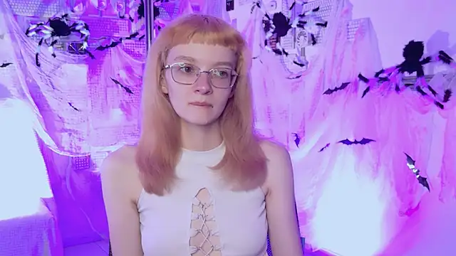 MollyJiggles online show from 10.22.25