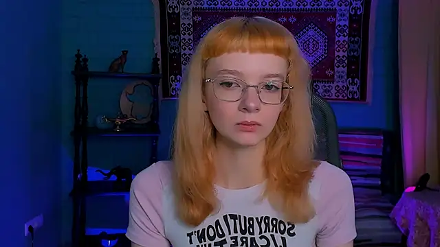 MollyJiggles online show from 10.28.25