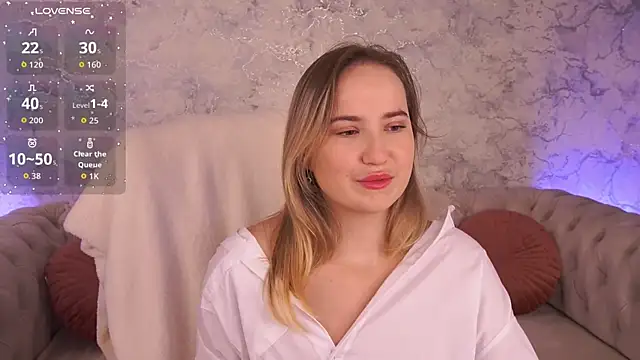 SofieBloom online show from 10.07.25