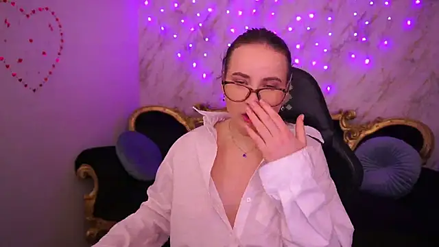 SofieBloom online show from 03.05.26