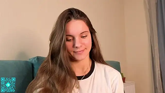 Snapshot of chloemilka chatting on 09.26.25 chloemilka online show from 09.26.25