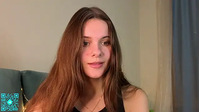 Snapshot of chloemilka chatting on 10.24.25 chloemilka online show from 10.24.25