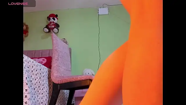 Snapshot of hot_Dariana_pantyhose chatting on 09.20.25 hot Dariana pantyhose online show from 09.20.25