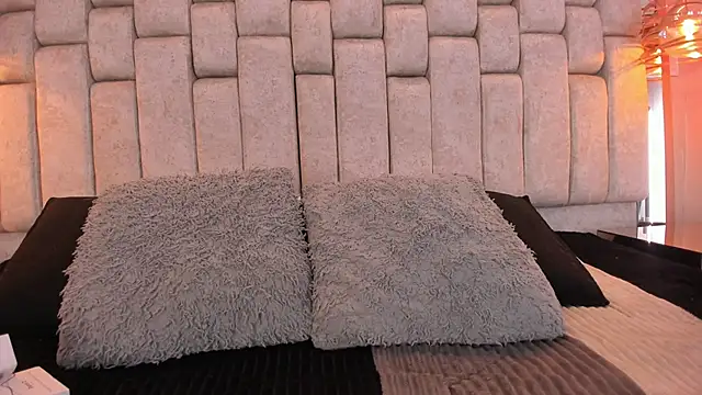 LissyConan online show from 10.31.25