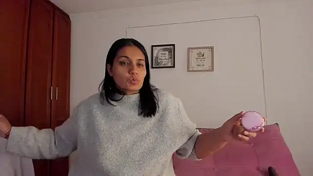 selena jhonson online show from 04.20.26