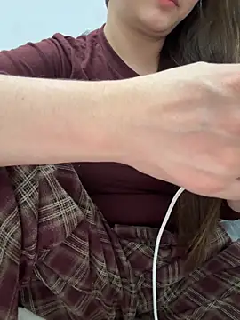 PhuongNhi21 online show from 10.23.25