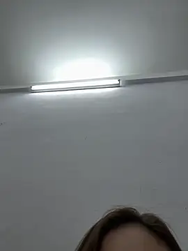 PhuongNhi21 online show from 10.30.25