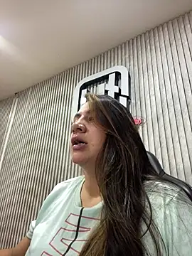 Snapshot of megvibes chatting on 10.14.25 megvibes online show from 10.14.25