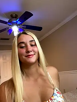 Kaylayoung12 online show from 09.09.25